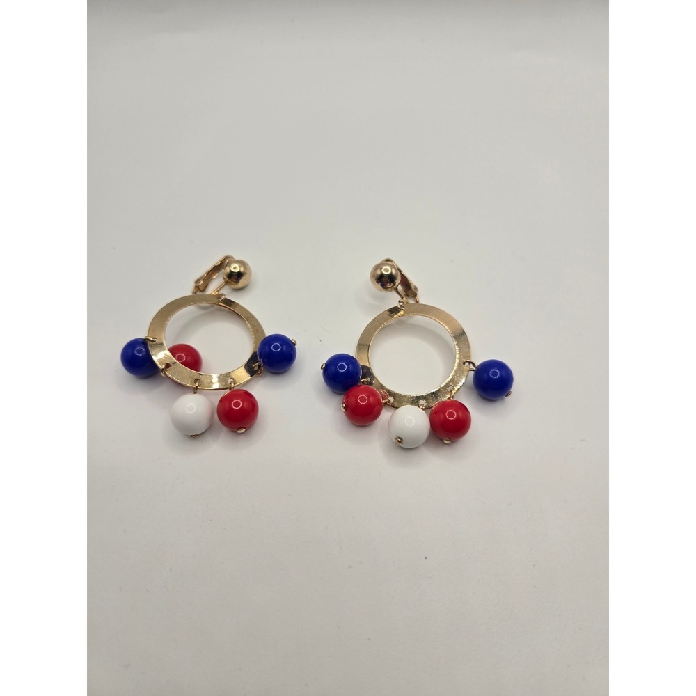 Vintage Sarah Coventry Red White Blue Bead Gold Tone Hoop Clip On Earrings